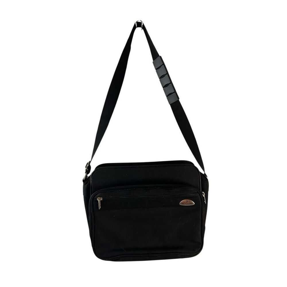 Samsonite black small carry 15x12x4" attached‎ to rolling bag